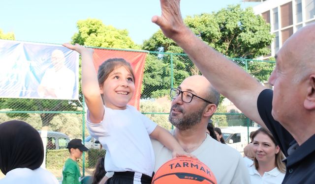Başkan Zencirci gençlere sözünü tuttu basketbol sahasını açtı
