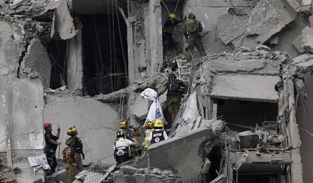 İran’da İsrail saldırılarında can kaybı 935’e yükseldi