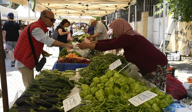 Küresel gıda fiyatları düşüyor, Türkiye ters yönde ilerliyor