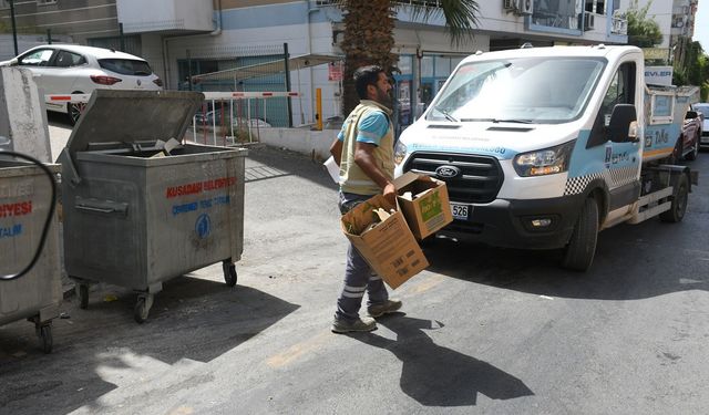 Kuşadası’nda temizlik çalışmaları sürüyor