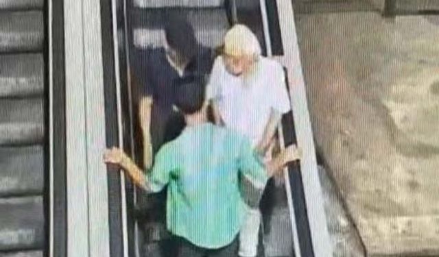 Beyoğlu’nda dehşet: Yaşlı adamın boğazını sıkıp gasp ettiler