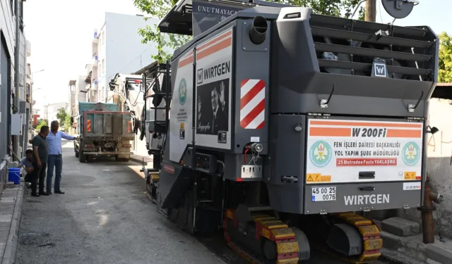 Manisa'da asfalt çalışmaları başlandı