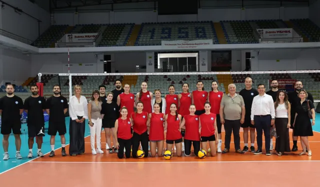Nilüfer Belediyespor Eker Kadın Voleybol Takımı hazırlıklarına başladı
