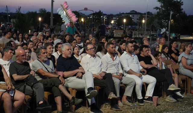 Açık hava film gösterimleri 'Paranoya' ile başladı