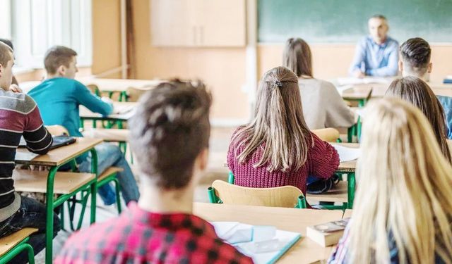 Liselerde '2+2' modeli gündemde... Kamusal eğitime zarar verir