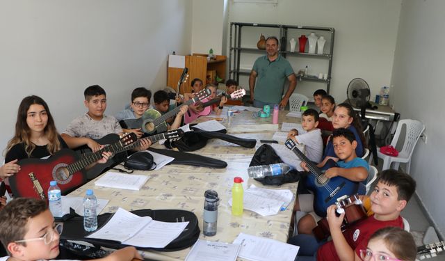 Söke Belediyesi’nin Yaz Okulu’nda bin 200 öğrenci kurslara katılıyor
