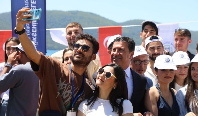 Aras müjdeyi verdi... Öğrenciler Akyaka’ya 1 TL’ye gidecek