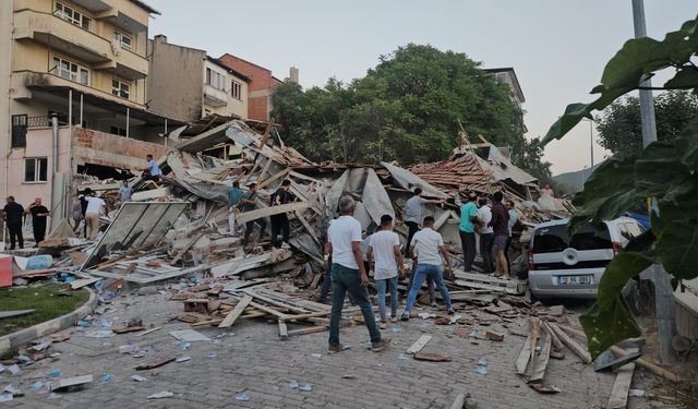 Balıkesir Sındırgı depreminde son durum