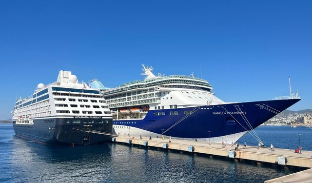 Bodrum’a 2 Gemiyle 2 Bin 609 Turist Geldi