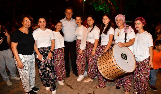 Alaşehir'de kadınlar Şalvar Gecesi'nde buluştu