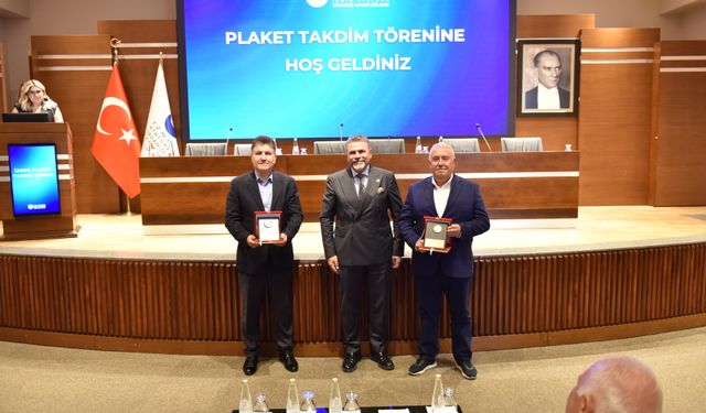 İzmir sanayisinin gururu 62 plaketle taçlandı