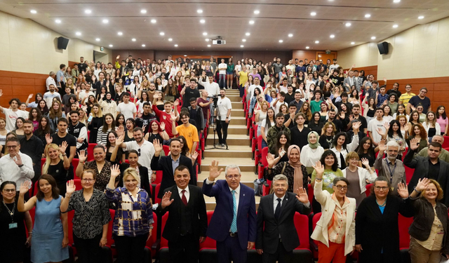 İletişim Fakültesi dijital medyaya yön veriyor