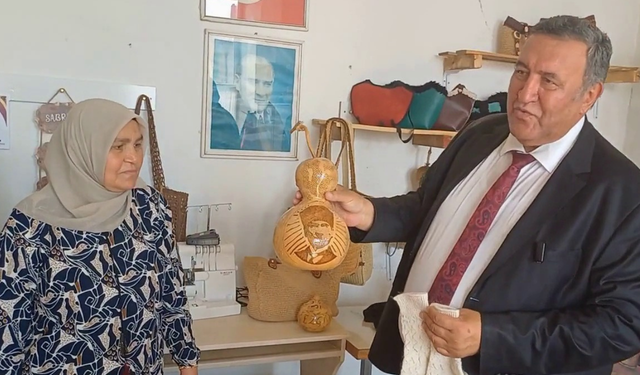 Kemerhisar Kadın Kooperatifi Atıkları Değerlendiriyor