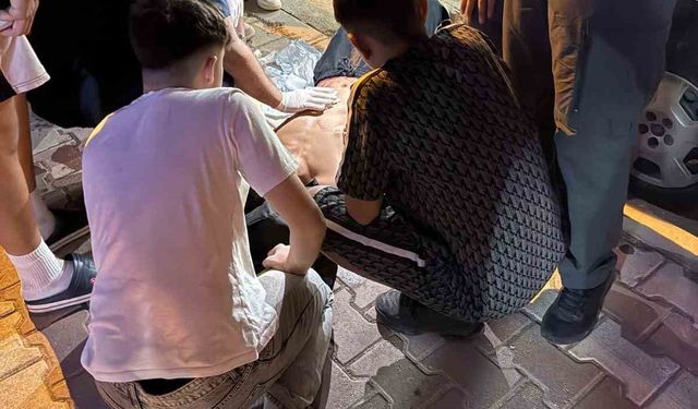 İzmir’de bıçaklı kavga: 1’i ağır 2 yaralı