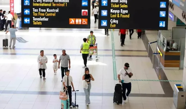 Antalya günlük rekora koştu! Turizm'de zirvede