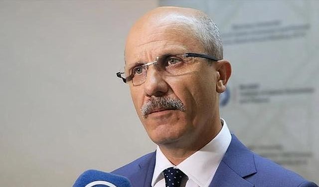 Sahte diploma skandalı büyüyor: 400 kişi profesör yapıldı! YÖK Başkanı'ndan açıklama