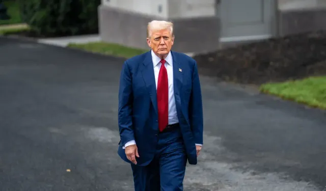Trump, İran tehdidi nedeniyle gizlice askeri uçağa geçti
