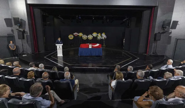 İzmir, Prof. Dr. Emin Alıcı’yı Andı
