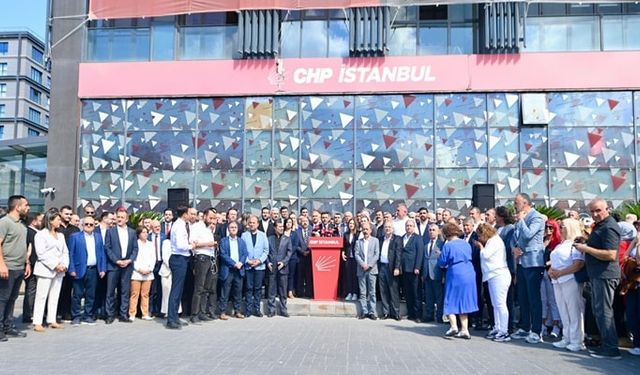 CHP İstanbul İl Başkanlığı binasını kapatma kararı aldı