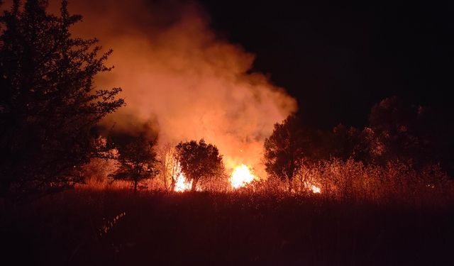 Kızına hediye aldığı otomobil bomba gibi patladı