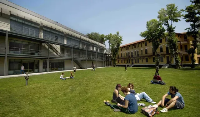 Üniversiteden ayrılan öğrenciler için geri dönüş düzenlemesi