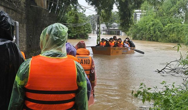 Matmo Tayfunu sonrası acı tablo: 8 ölü, 5 yaralı