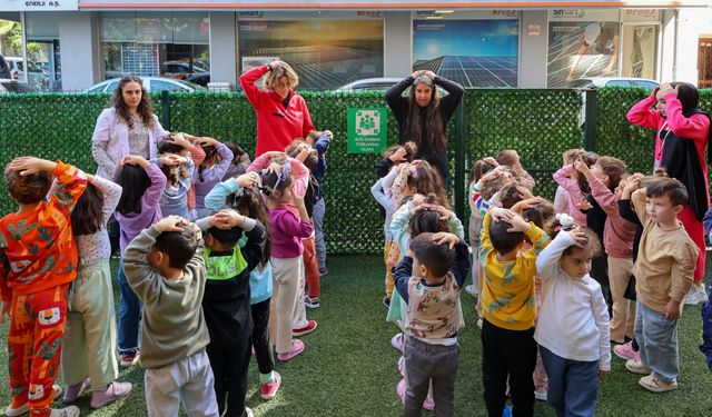 Efeler'in minik kalpleri afet farkındalığıyla büyüyor