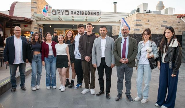 Kuşadası Belediyesi’nden öğrencilere ücretsiz akşam yemeği