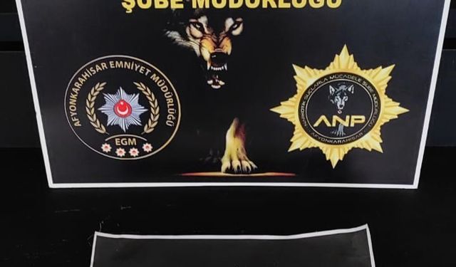 Otogarda denetime takıldılar: Yasaklı madde ile yakalandılar