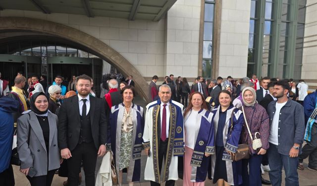 ADÜ Rektörü Kent, YÖK ödül töreninde bulundu