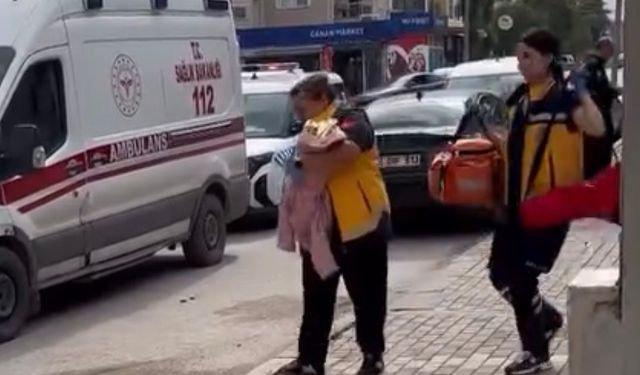 İzmir'de camii avlusunda bebek bulundu