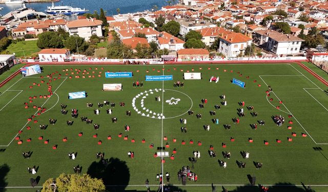 Cumhuriyet Bayramı Ayvalık’ta coşkuyla kutlandı