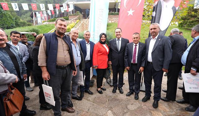 Başkan Besim Dutlulu muhtarlarla bir araya geldi