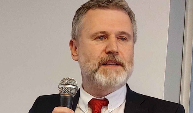 Kürsüde mikrofon fırtınası: CHP’de gerilim tırmandı