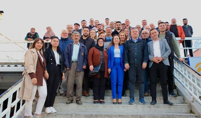 Manisa İl Başkanı Özalper ilçe başkanlarıyla bir araya geldi