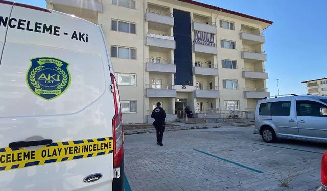 İnfaz koruma memuru evinde ölü bulundu