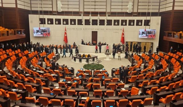 HSK üye seçimine liyakatsiz diyerek CHP katılmadı