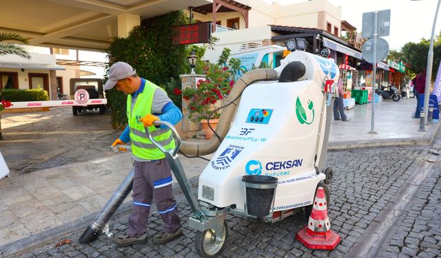Bodrum sokaklarına yeni nesil süpürme araçları