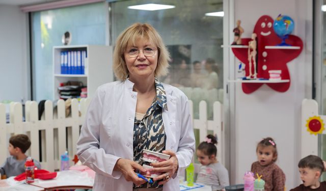 Buca Belediyesi’nden ilçenin miniklerine diş sağlığı eğitimi