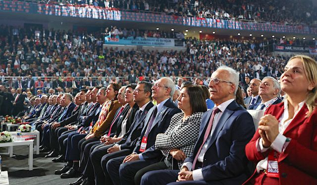 CHP Kurultay ceza davası ertelendi