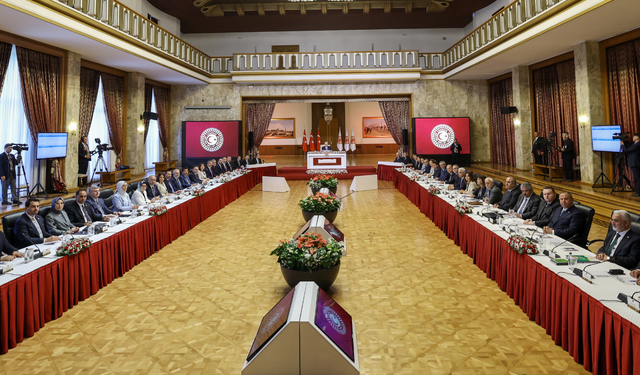 Meclis heyeti İmralı'ya gitti!