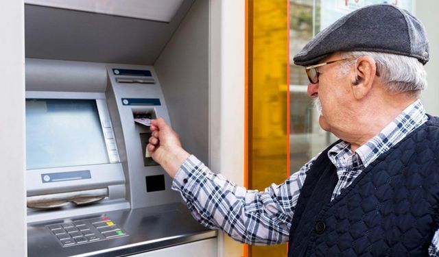 Emekliye bayram ikramiyesi belli oldu