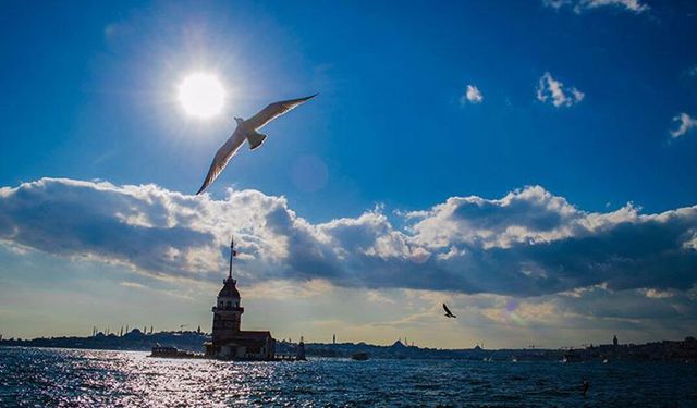 İzmir’de yaz havası etkisini göstermeye başlıyor