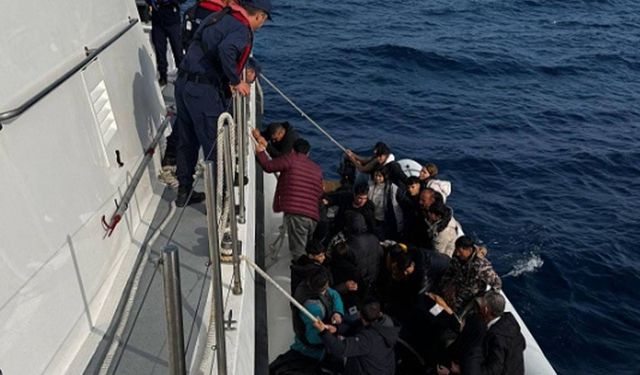İzmir’de göçmen kurtarma operasyonu
