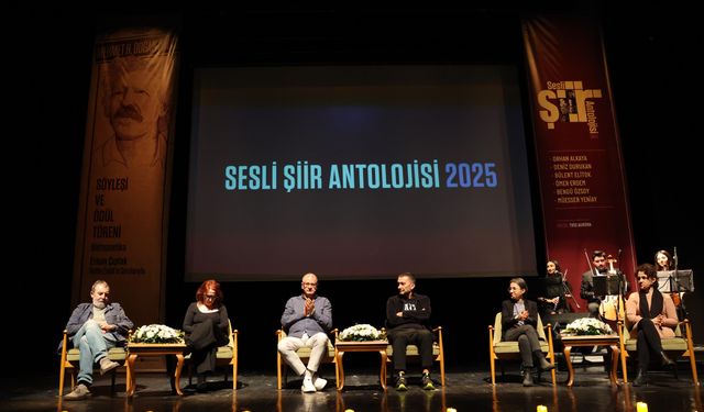 Nilüfer'de şiir eleştirisinin prestij ödülleri sahiplerini buldu