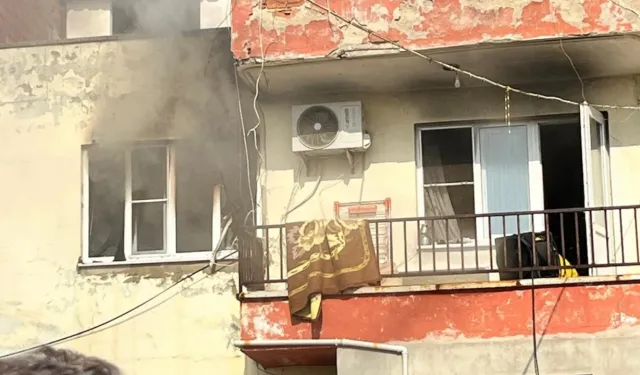 Nazilli’de 2 katlı evde yangın: 1 ölü, 3 yaralı