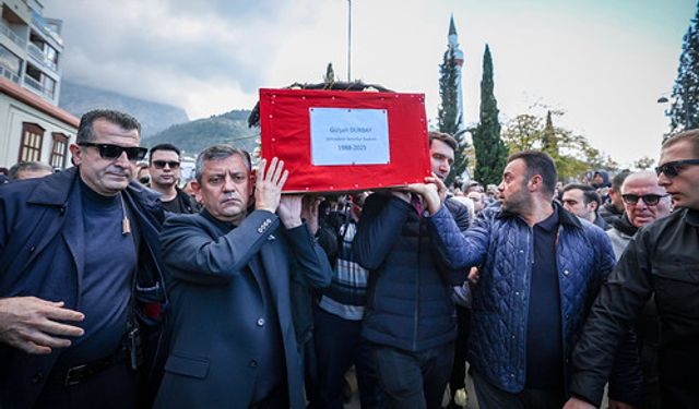 CHP Lideri Özgür Özel, Gülşah Durbay’a veda etti!