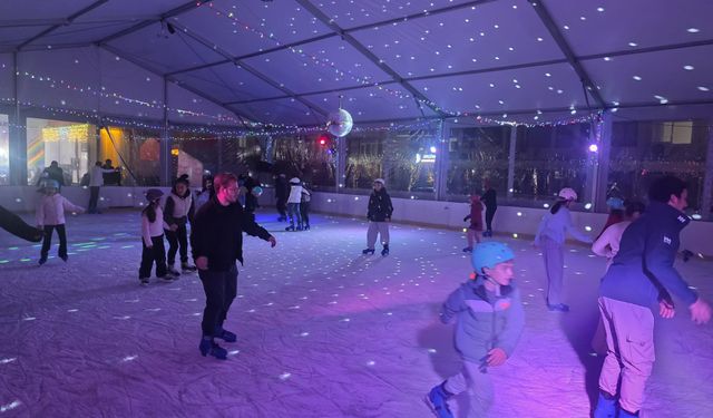 Marmaris yeni yıl festivalinin en renkli noktası