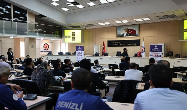 Denizli Büyükşehir’in yönetici kadrosuna Afet Farkındalık Eğitimi