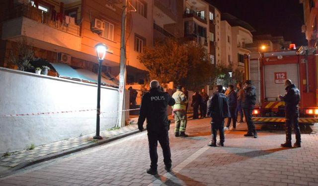 2 apartman zemindeki kayma nedeniyle tahliye edildi